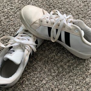 Adidas cloud foam casual sneaker